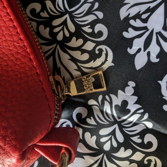 BCBG red bag - Picture 5 of 7